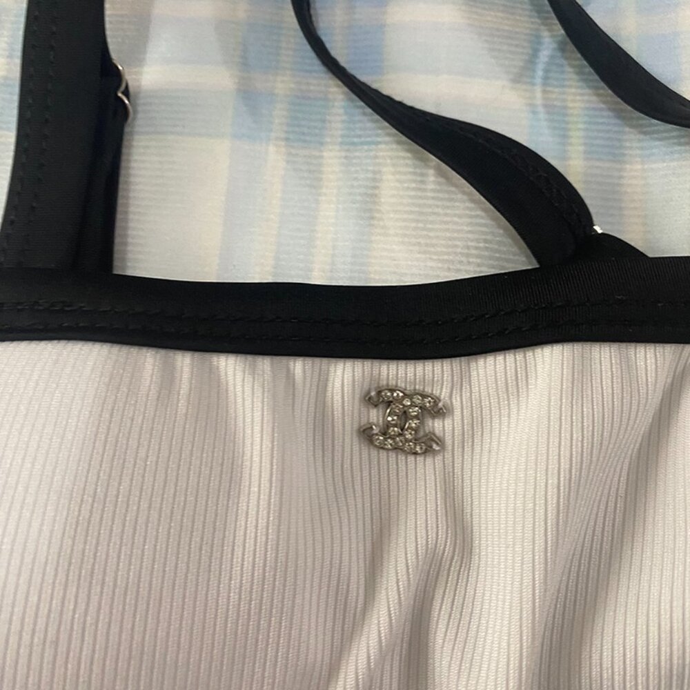 Celine's Classic Black And White Bikini Top Is A Bandeau-Style Halter Top. - Picture 7 of 7